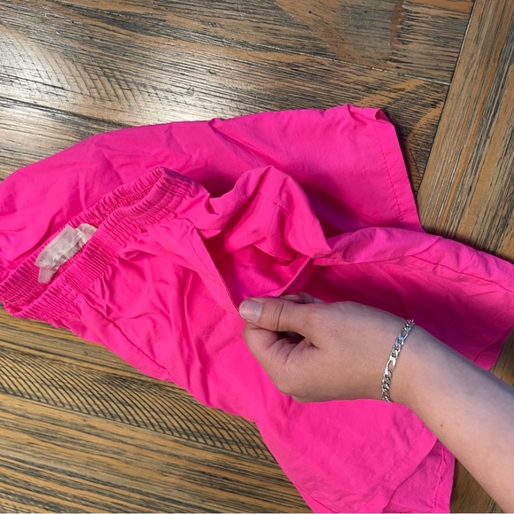Pink short - Picture 4 of 4